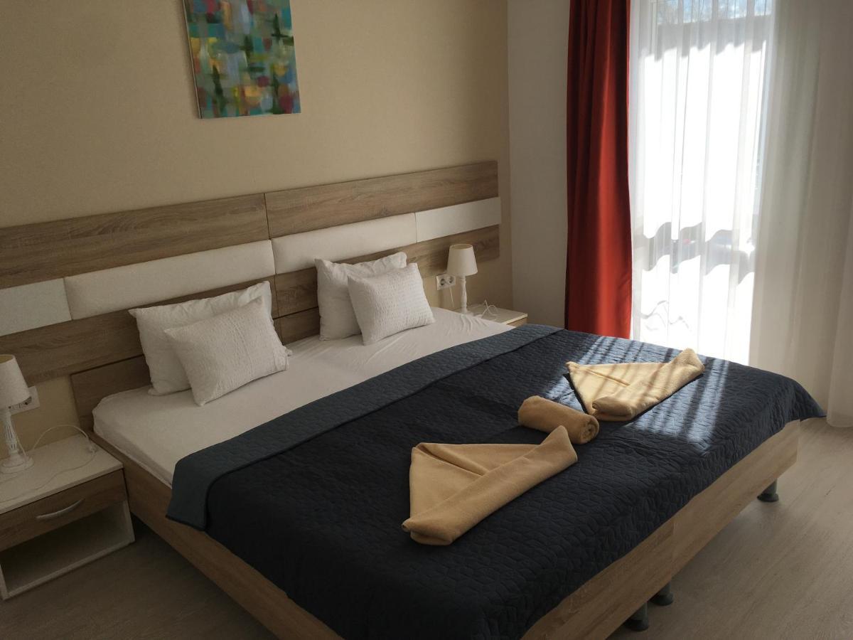 Hotel Pallone Balatonfured Luaran gambar