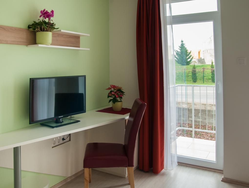 Hotel Pallone Balatonfured Bilik gambar