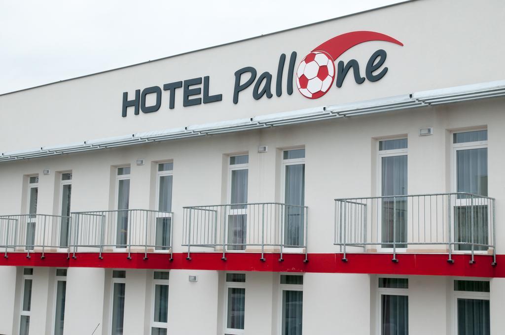 Hotel Pallone Balatonfured Luaran gambar
